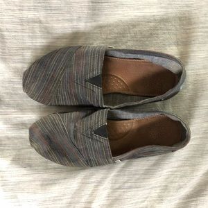 Multicolor TOMS with neon green soles